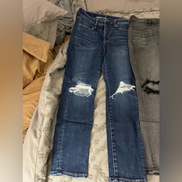 American Eagle Jeans - Picture 2 of 6